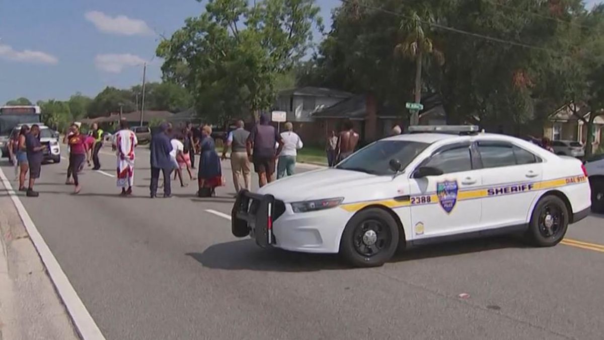 Tiroteo en Florida: un hombre atacó una tienda, mató a tres afroamericanos y fue abatido