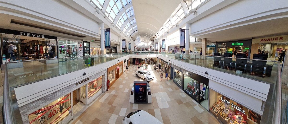Mendoza Plaza Shopping, también se une a los descuentos jueves, viernes, sábado y domingo. Mendoza Plaza Shopping, también se une a los descuentos jueves, viernes, sábado y domingo. 