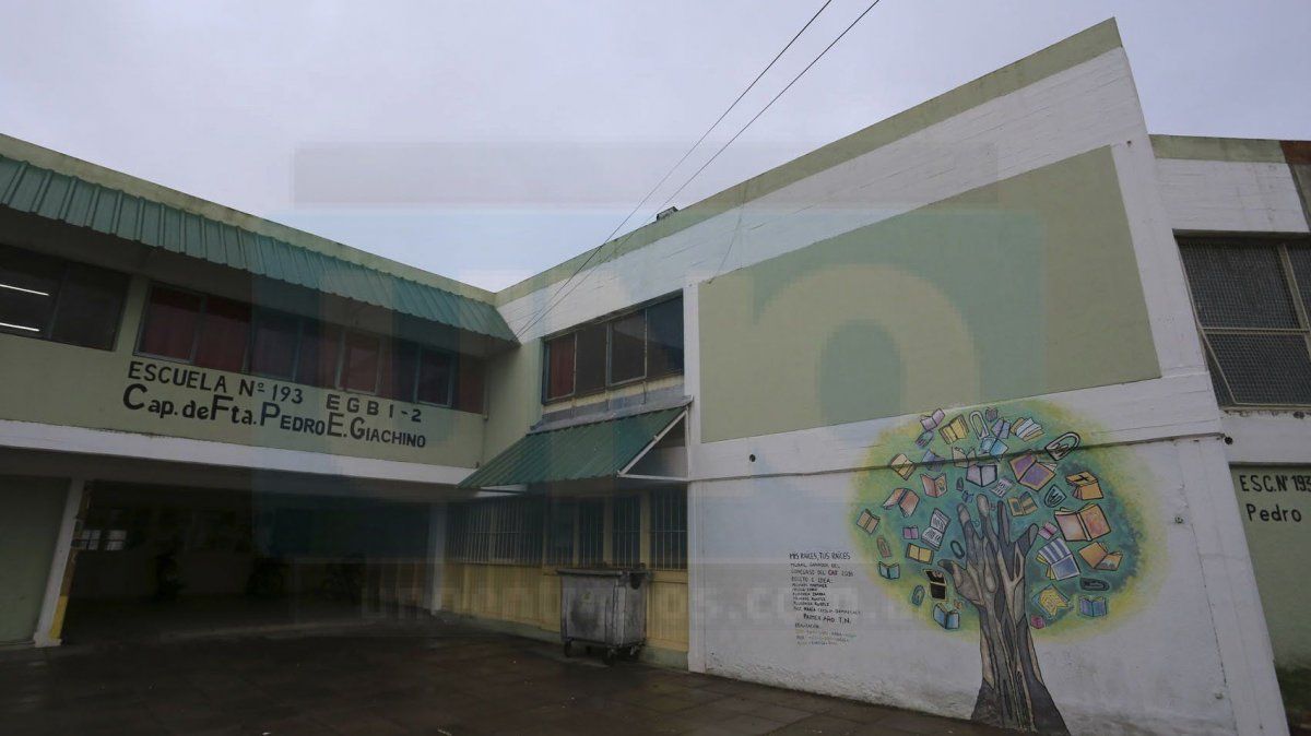 Vacaciones obligadas: en la escuela Giachino de Paraná recién hoy retomarán las clases
