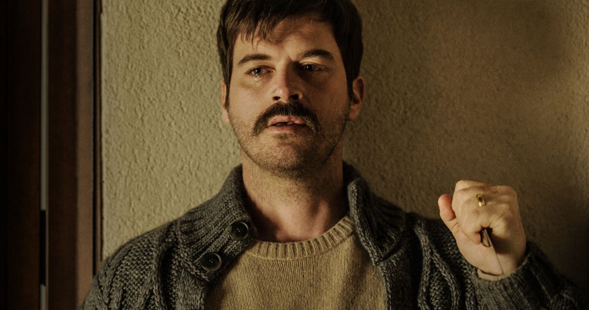 Excelente película turca. Con la soga al cuello, es el gran drama erótico turco que tiene Netflix y en que tiene como protagonista principal a, Kvanç Tatltu. Excelente película turca. Con la soga al cuello, es el gran drama erótico turco que tiene Netflix y en que tiene como protagonista principal a, Kvanç Tatltu.