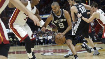 Aciertos de Manu y mala noche de Laprovittola en el triunfo de los Spurs