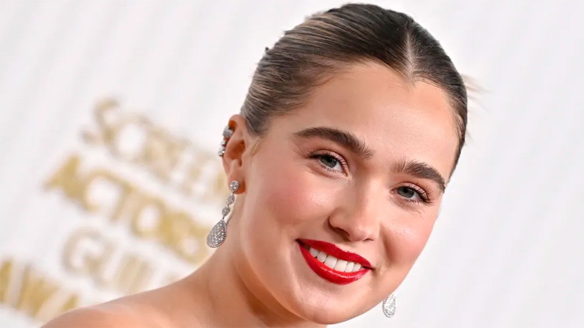 Haley Lu Richardson protagoniza A dos metros de ti