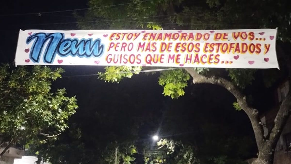 Pasacalles de todo tipo se pudieron ver durante años en distintas ciudades del país. Pasacalles de todo tipo se pudieron ver durante años en distintas ciudades del país.