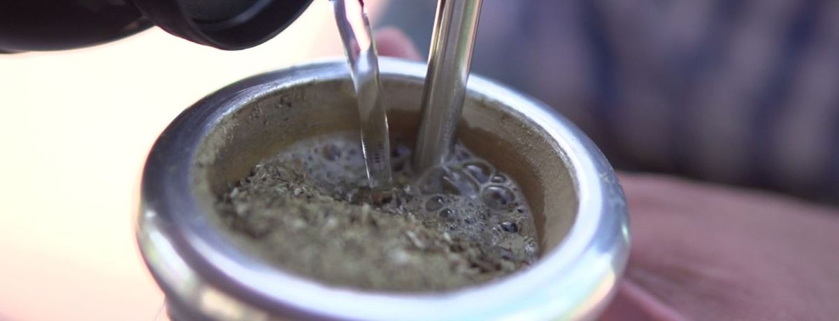 Beneficio de tomar mate con limón.