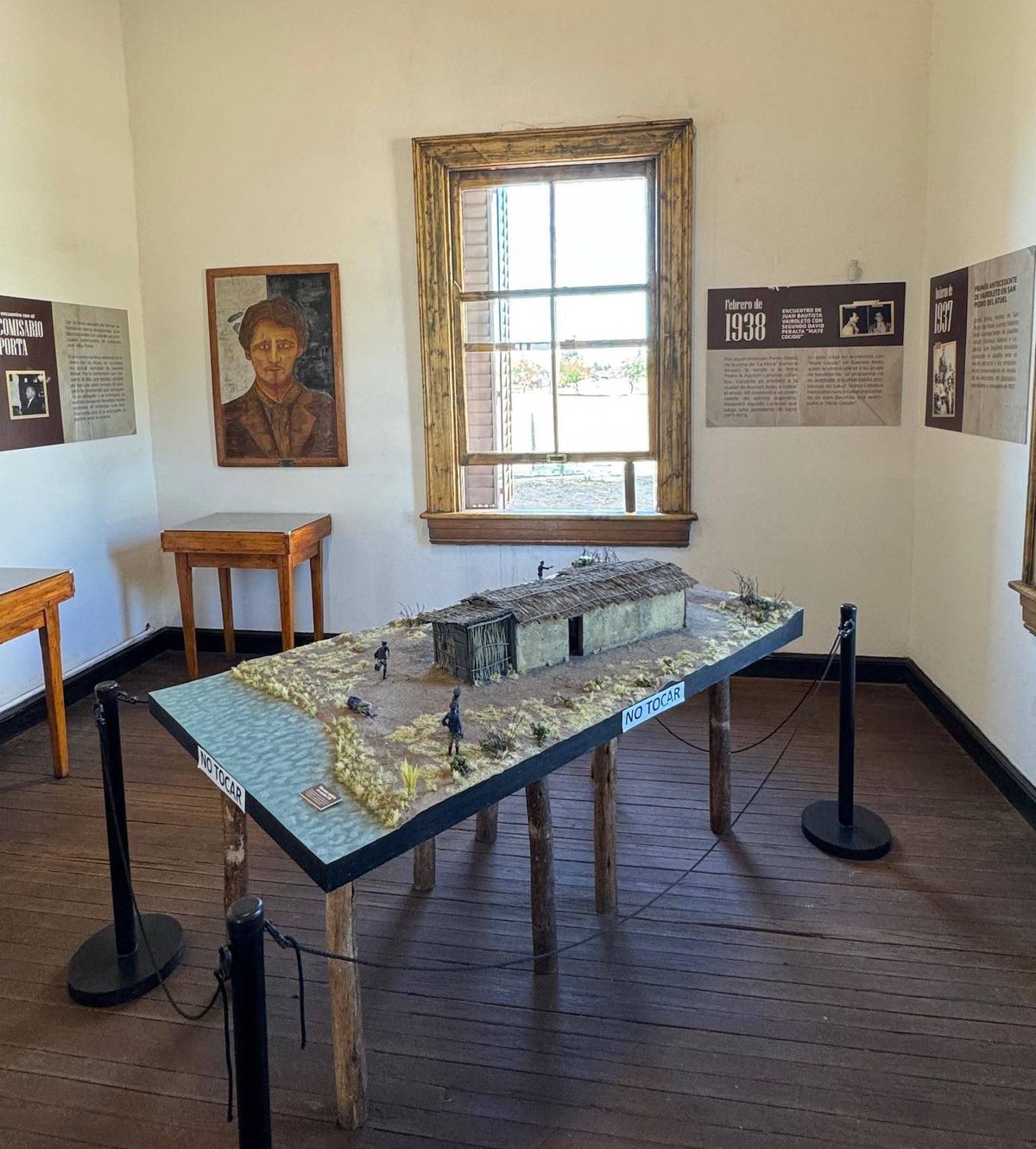 El museo dedicado a la vida y obra de Vairoleto tiene una maqueta que recrea la emboscada de la policía para capturarlo en 1941 en su casa en Carmensa. El museo dedicado a la vida y obra de Vairoleto tiene una maqueta que recrea la emboscada de la policía para capturarlo en 1941 en su casa en Carmensa.