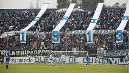 Independiente Rivadavia es acompañado siempre por su numerosa hinchada.