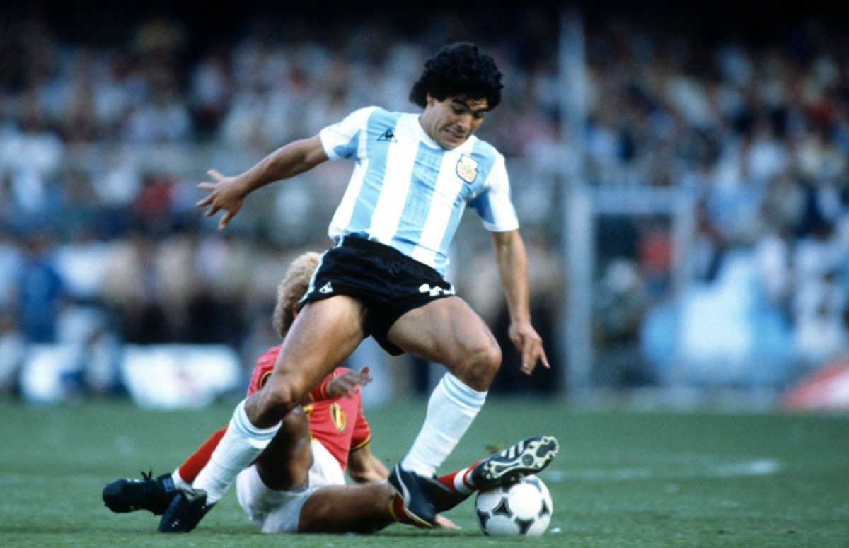 Derrota ante Bélgica, de celeste y blanco, en el Camp Nou de Barcelona