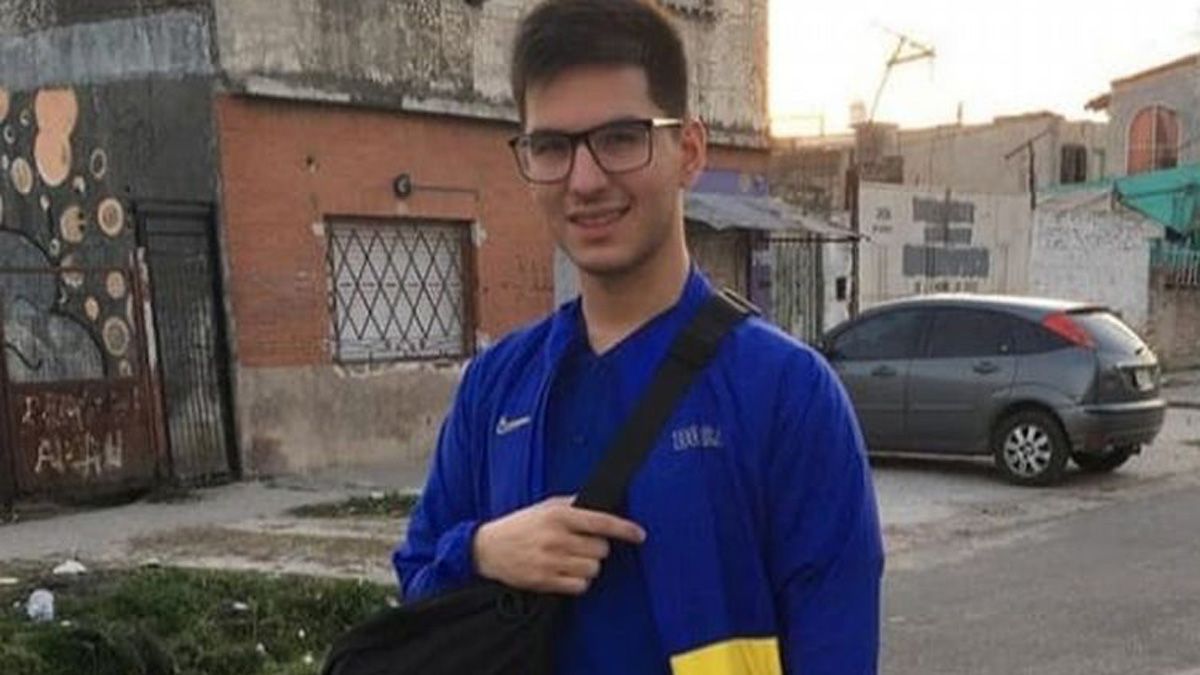 Lautaro fue acompañado por su hermano desde Lomas de Zamora a Santa Fe a comprar una moto, y al llegar al lugar acordado, lo ejecutaron de un balazo en la cabeza