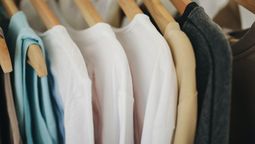 Cómo tender la ropa para que no queden marcas ni arrugas