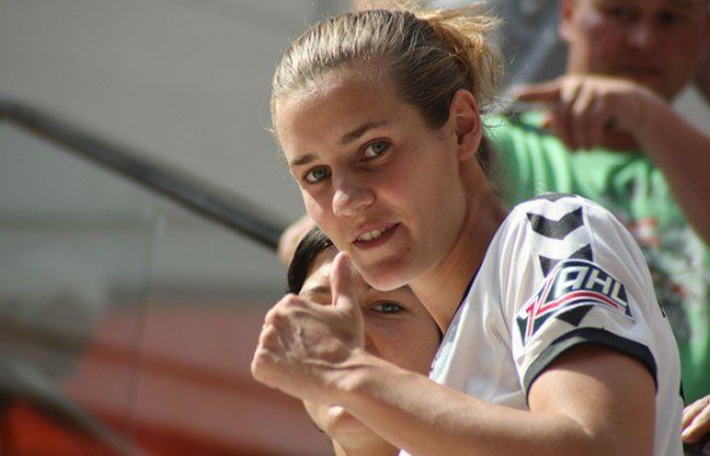 Simone Laudehr