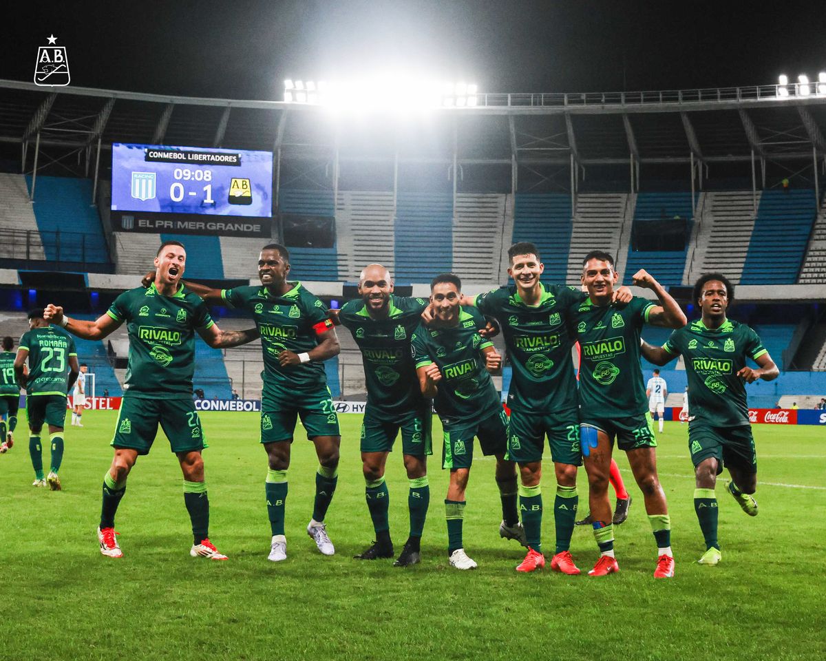 Atlético Bucaramanga venció a Racing en el Cilindro de Avellaneda. Atlético Bucaramanga venció a Racing en el Cilindro de Avellaneda.