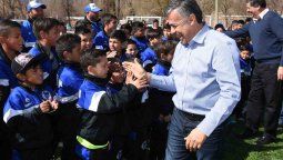 Cornejo y Kerchner inauguraron un polideportivo en Uspallata
