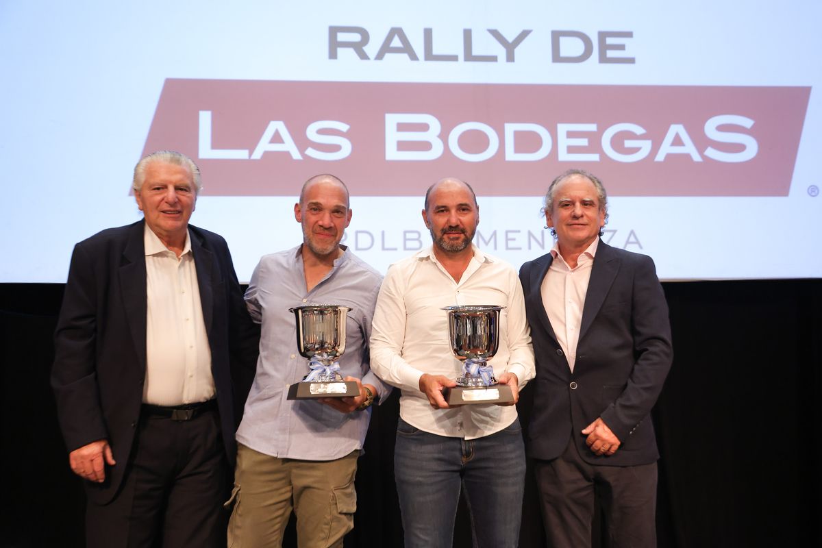 Daniel Erejomovich y Gustavo Llanos finalizaron en la segunda posición.