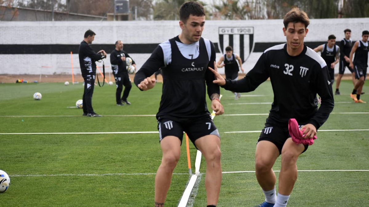 Nicolás Romano volvería a jugar tras varios meses de inactividad por una seria lesión.