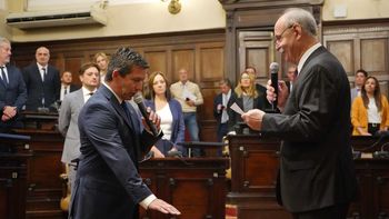 Andrés Lombardi fue reelecto para presidir la Cámara de Diputados con amplio respaldo de todas las fuerzas Andrés Lombardi fue reelecto para presidir la Cámara de Diputados con amplio respaldo de todas las fuerzas