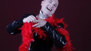 Adrian Sorrentino sube a escena 