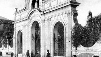 Las fotos de Quito de las que borraron a los indígenas