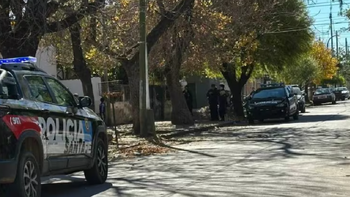 Feroz pelea entre hermanos: uno apuñaló en la cabeza y la cara al otro Feroz pelea entre hermanos: uno apuñaló en la cabeza y la cara al otro