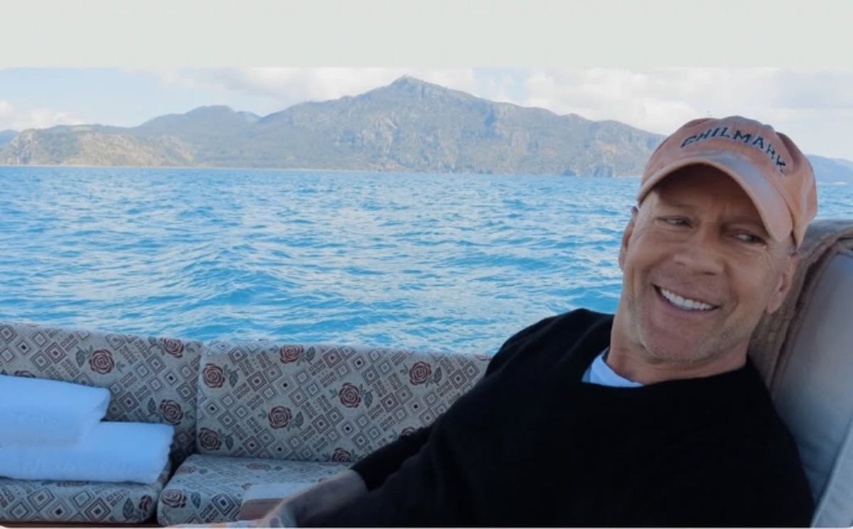 Bruce Willis enfrenta una complicada enfermedad que afecta sus capacidades motoras, entre otras cosas.