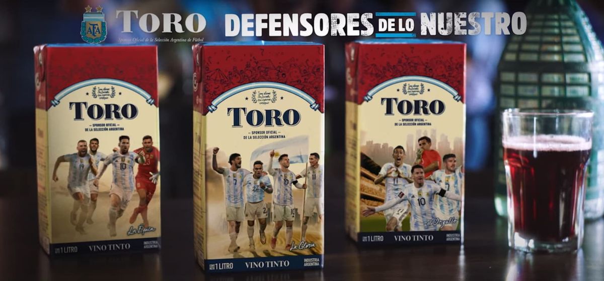 La marca Toro viejo, una de las insignias de Fecovita, fue sponsor de la selección nacional de fútbol argentino. La marca Toro viejo, una de las insignias de Fecovita, fue sponsor de la selección nacional de fútbol argentino.