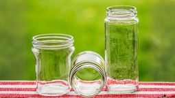 Cómo reciclar frascos de mermelada vacíos. Cómo reciclar frascos de mermelada vacíos.