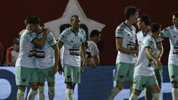 Colón volvió a la victoria ante Newells en el Parque de la Independencia