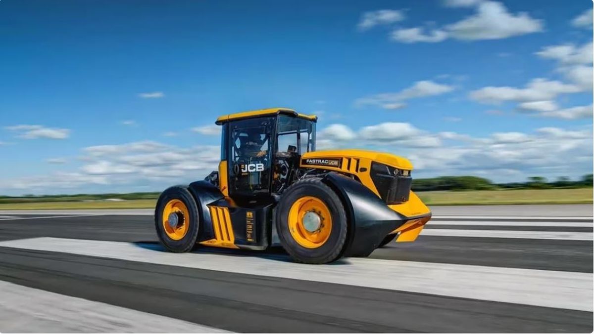 Tractor F1. Fabricaron un tractor que puede ir a más de 200 km por hora.