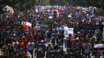 Piñera suspendió la cumbre mundial por el cambio climático