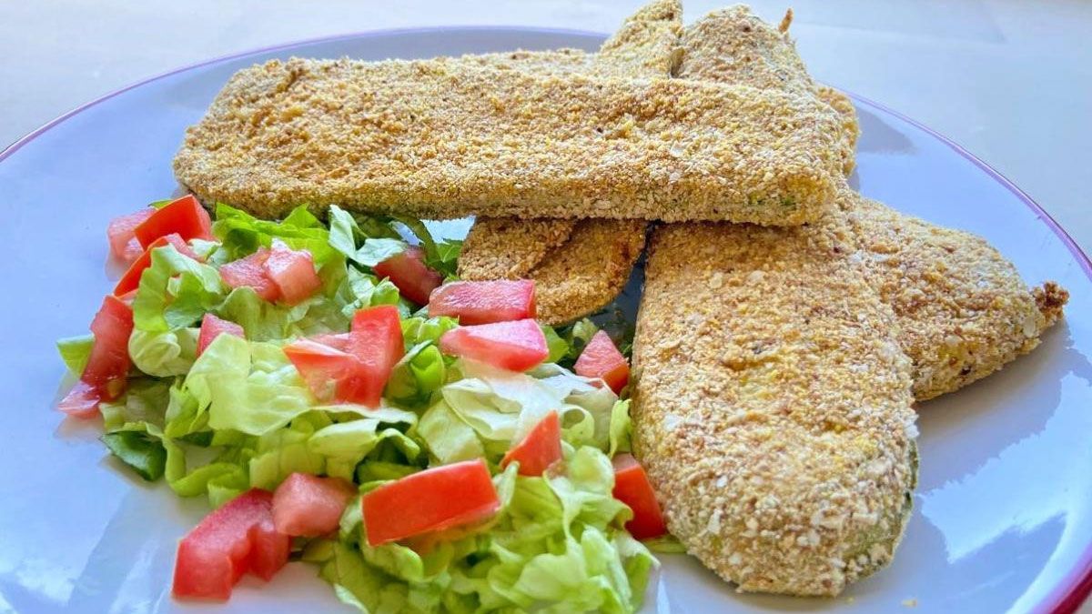 Cómo hacer milanesas de berenjena y zucchini al horno: la receta saludable y económica
