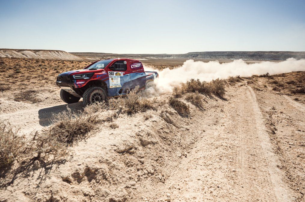 Lucio Álvarez y un notable triunfo en el Rally de Kazajistán