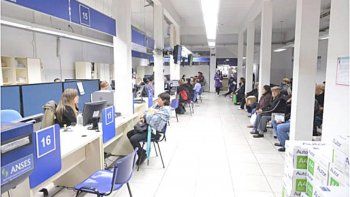 Oficializaron los topes salariales y el cronograma de aumentos para estatales nacionales Oficializaron los topes salariales y el cronograma de aumentos para estatales nacionales