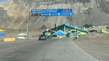 Habilitaron el paso a Chile desde las 8 de este lunes tras el temporal del fin de semana Habilitaron el paso a Chile desde las 8 de este lunes tras el temporal del fin de semana