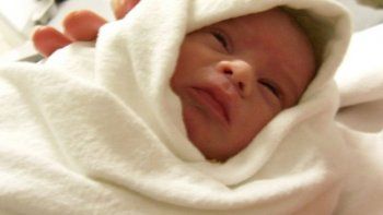 Baby on board: nació un bebé a bordo de un avión en California