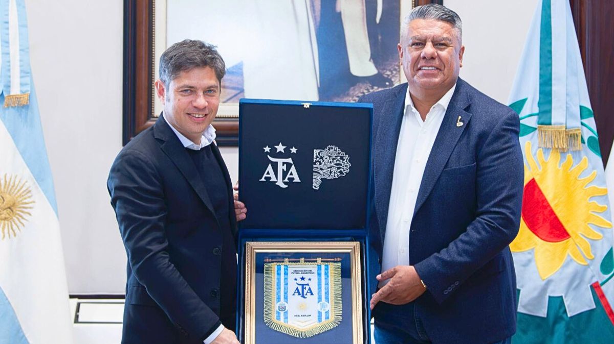 Kicillof y Tapia firmaron el acuerdo.
