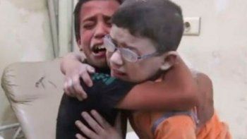 Emocionate con estos chicos que lloran la muerte de un hermano
