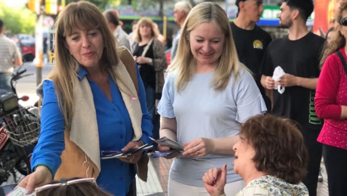 Hebe y la petrista Patricia Giménez. Hebe y la petrista Patricia Giménez.