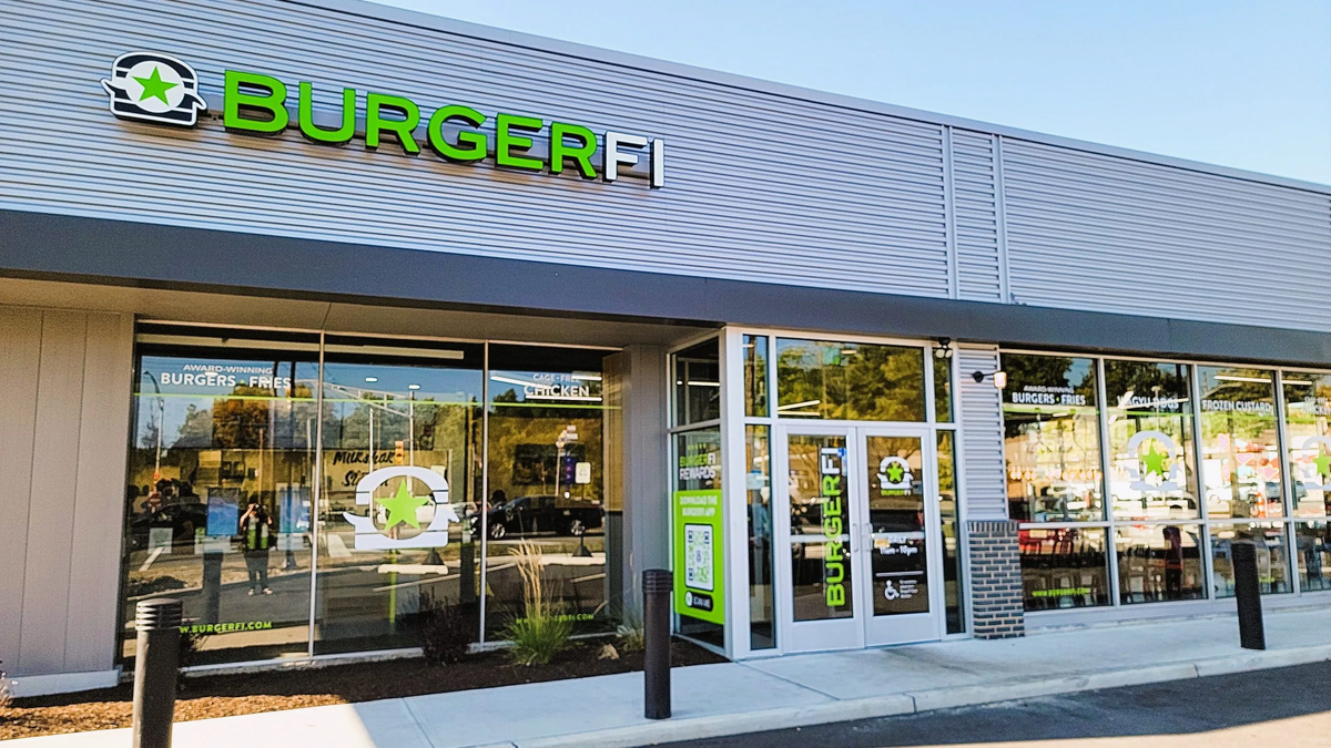 BurgerFi, es la cadena de hamburgueserías que se declaró en quiebra en Estados Unidos. BurgerFi, es la cadena de hamburgueserías que se declaró en quiebra en Estados Unidos.