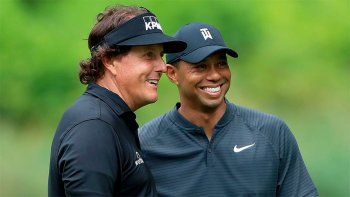 Tiger Woods y Phil Mickelson se enfrentarán en un torneo solidario