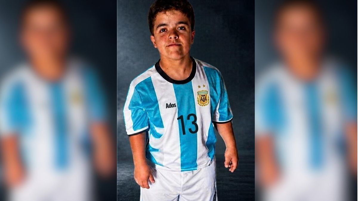 Matías Vera tiene 17 años y un sueño: jugar en el Mundial de Fútbol de Talla Baja que se realizará en noviembre. Pero tiene que reunir el dinero para viajar a Marruecos.&nbsp;