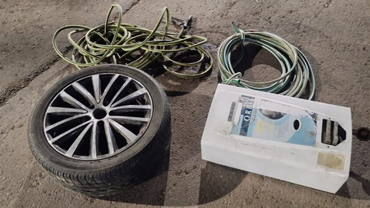 Los elementos secuestrados al chico de 17 años detenido en Luján. Los elementos secuestrados al chico de 17 años detenido en Luján.