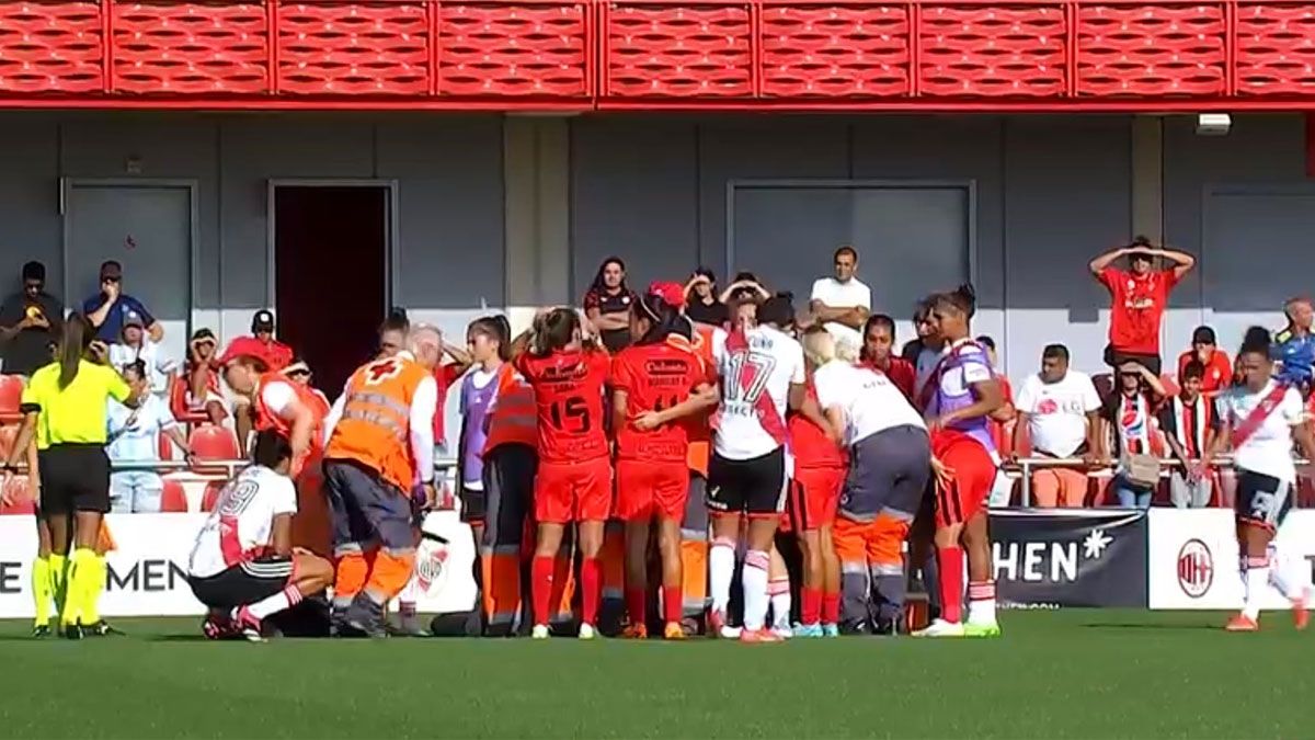 Un susto enorme se produjo en el partido femenino entre River y América de Cali.&nbsp;