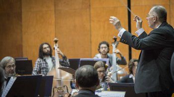 Obras de Debussy, Satie y Brahms en un concierto de la Sinfónica