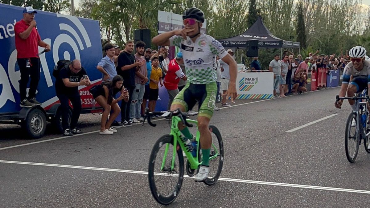 Cobarrubia cruzó primero la meta en Maipú