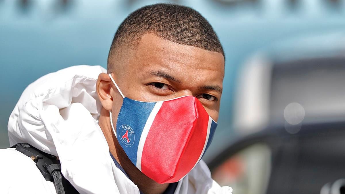 Mbappé sigue con su coqueteo interminable con el Real Madrid.