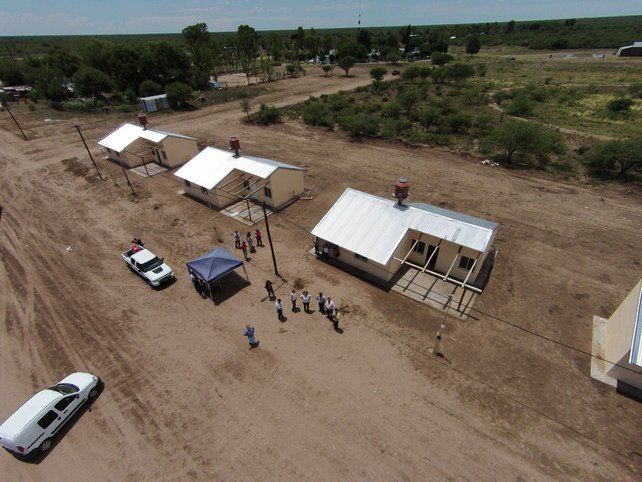 Entregaron casas en Canalejas, el primer barrio construido en pleno campo