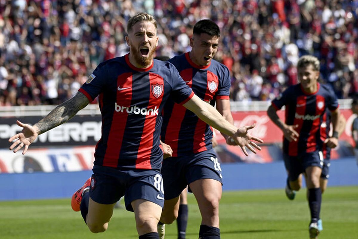 Iker Muniain cambió de rol.