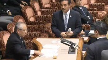 Piñas van, piñas vienen: Japón aprobó enviar sus tropas fuera de sus fronteras y se armó entre legisladores
