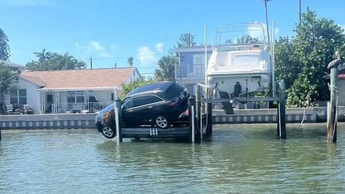 El huracán Helena se llevó todo a su paso en Florida semanas atrás. Aún quedan cientos de escombros que aún no lograron retirar de las calles. El huracán Helena se llevó todo a su paso en Florida semanas atrás. Aún quedan cientos de escombros que aún no lograron retirar de las calles.