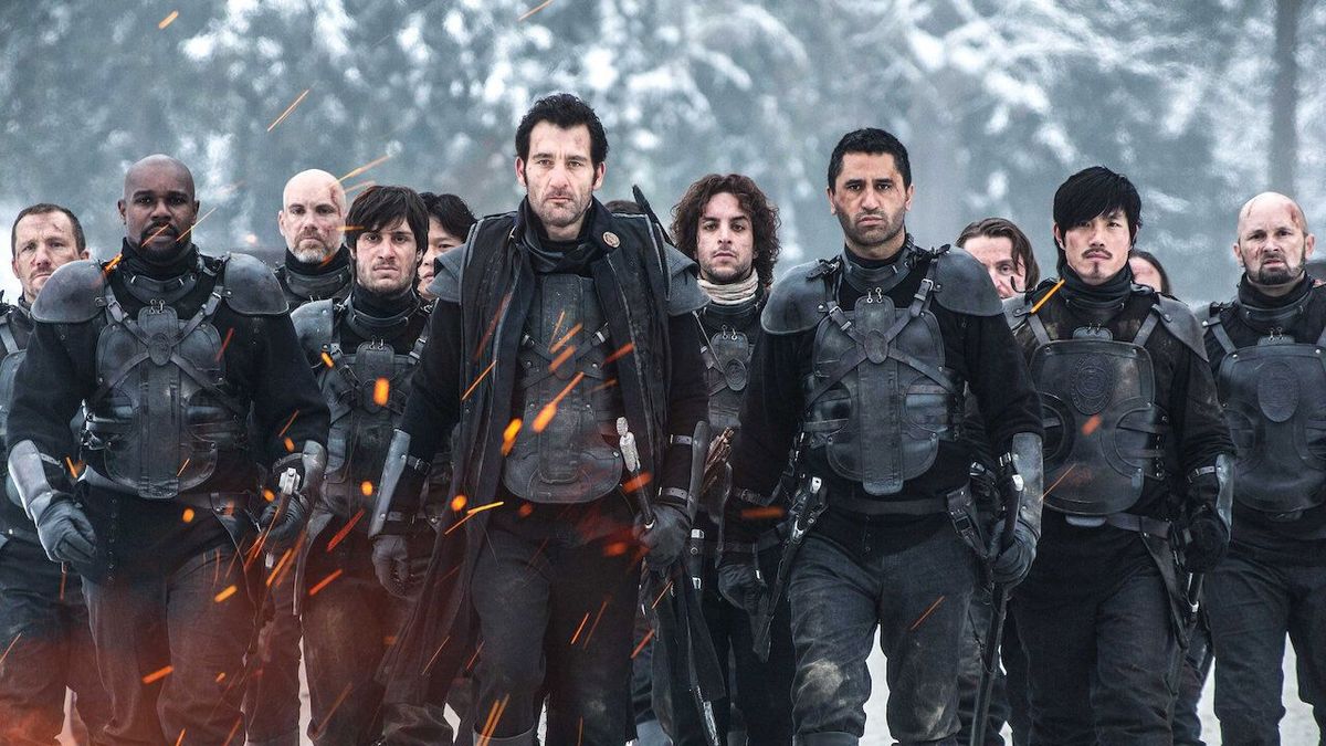 La película protagonizada por Morgan Freeman y Clive Owen que la rompe en Netflix.