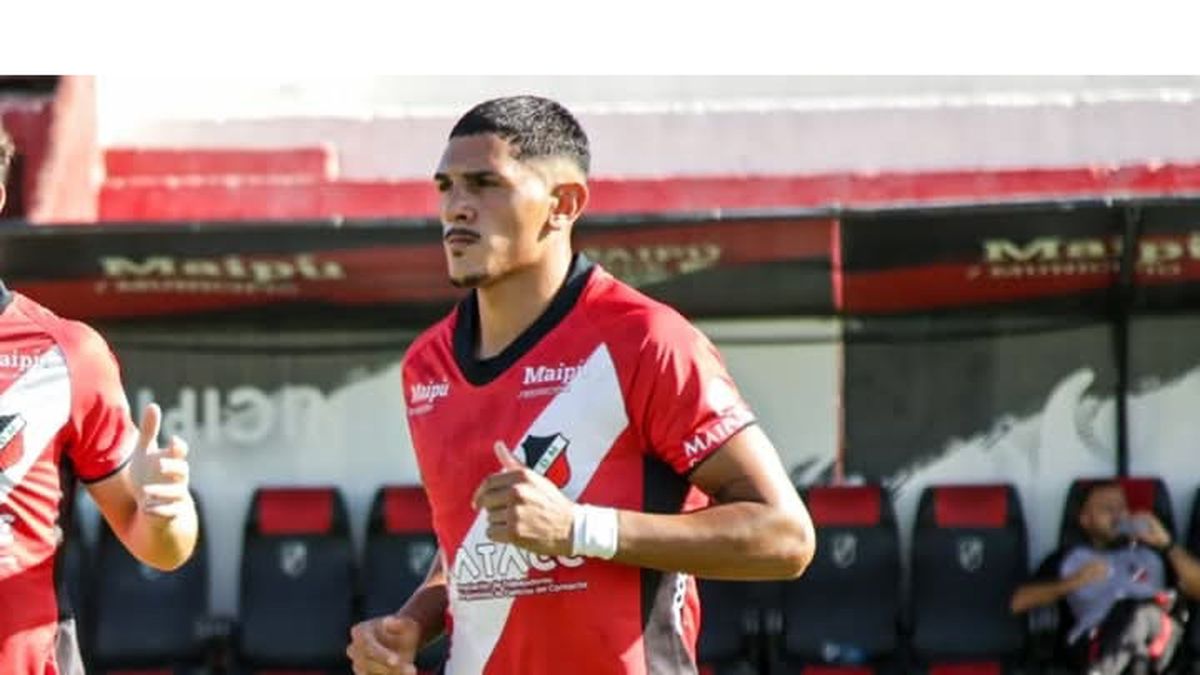 Arón Agüero se afianzó en el Deportivo Maipú en este torneo de la Primera Nacional.